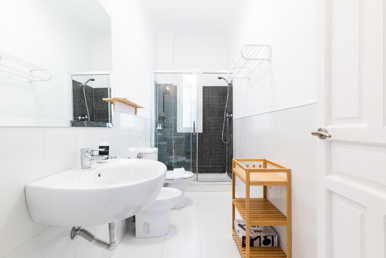 Wekey Homes San Miguel Con Patio, Centro Ciudad グラナダ エクステリア 写真